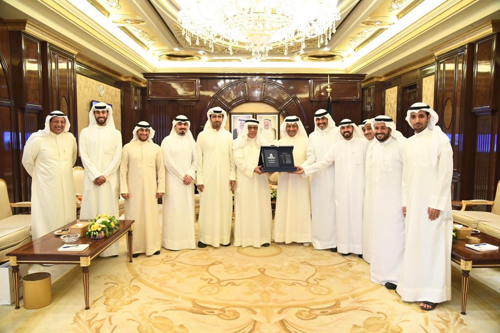 استقبل سمو الشيخ جابر المبارك الحمد الصباح رئيس مجلس الوزراء الرئيس الفخري ورئيس وأعضاء مجلس إدارة جمعية المحاسبين والمراجعين الكويتية